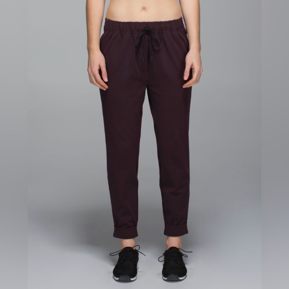 Lululemon Jet Crop *Luon